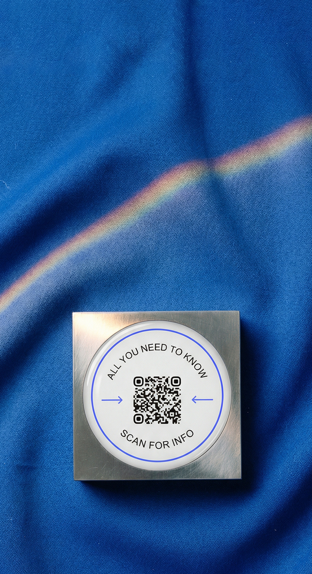 Stainless steel QR code stand with custom branding - premium materials for hospitality